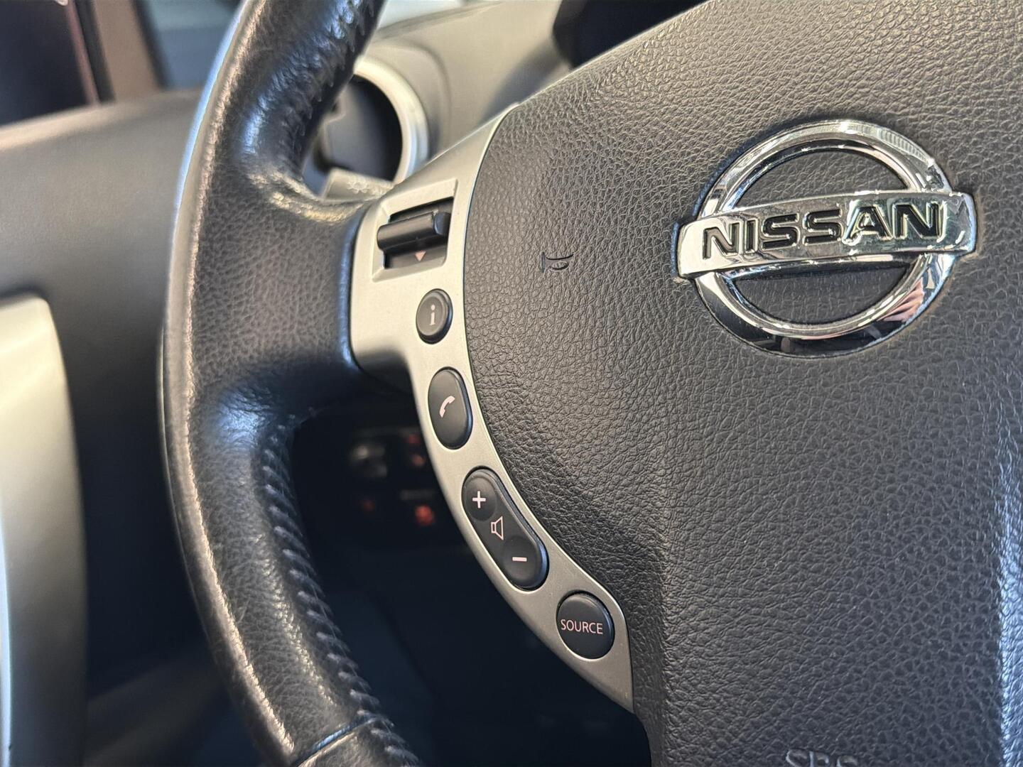 NISSAN Qashqai+2 2012