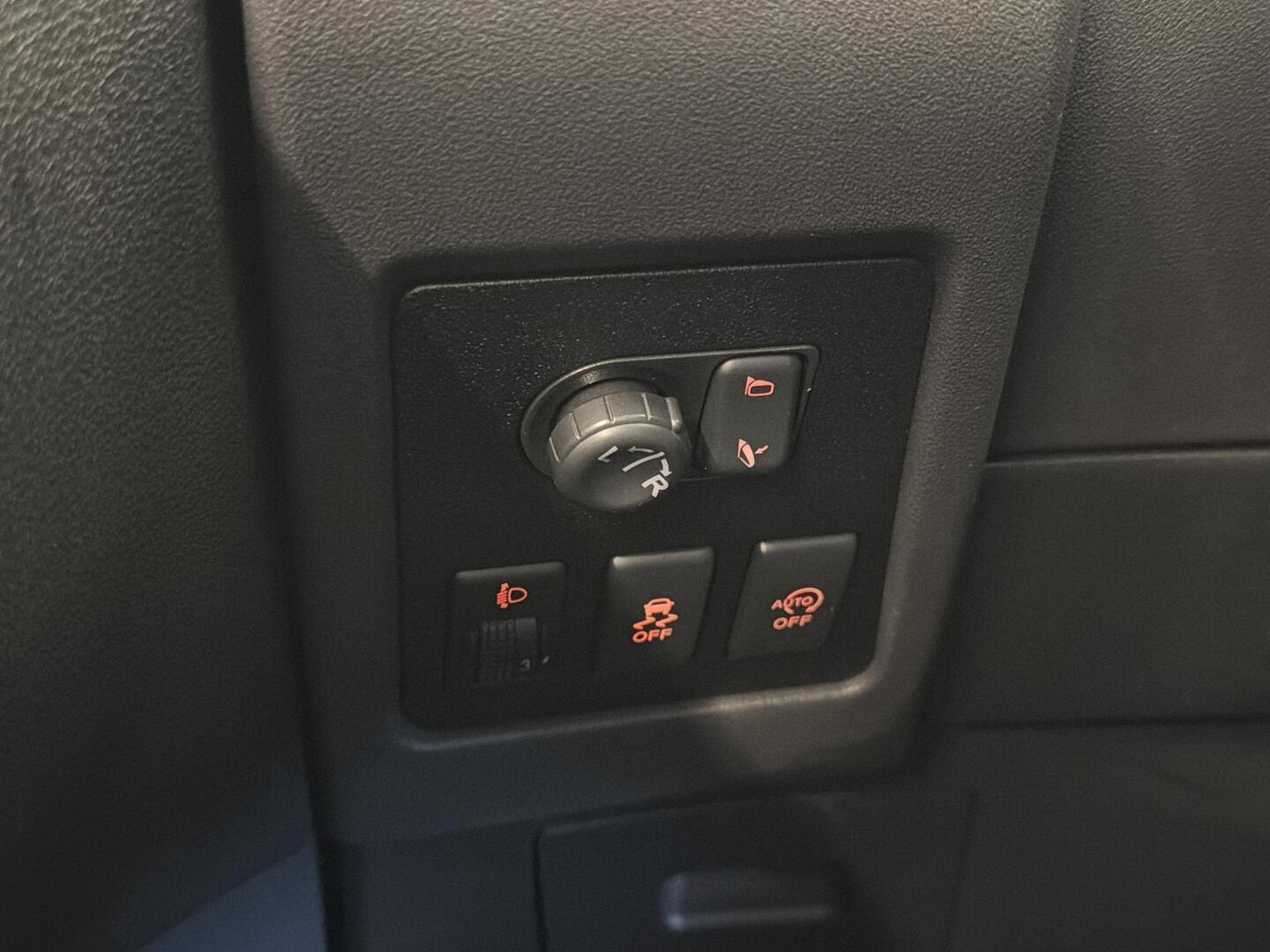 NISSAN Qashqai+2 2012