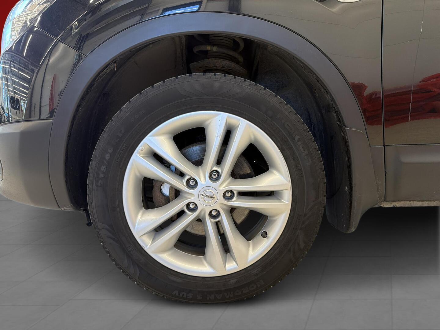 NISSAN Qashqai+2 2012