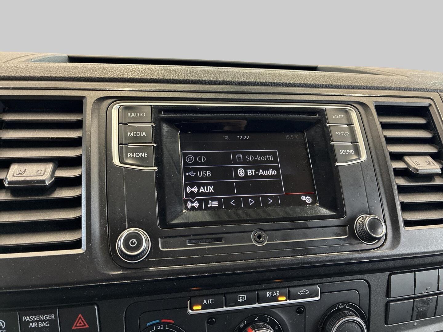 VOLKSWAGEN Caravelle 2016