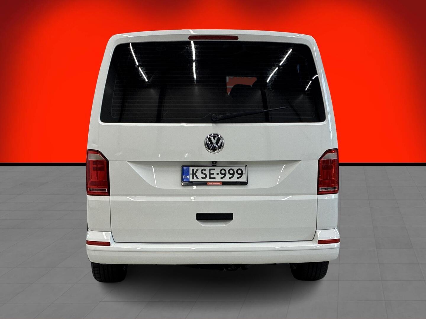 VOLKSWAGEN Caravelle 2016