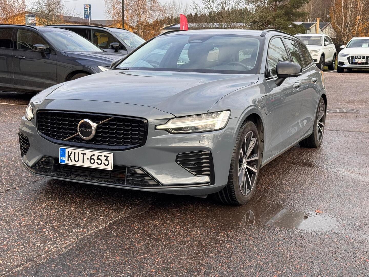 VOLVO V60 2023