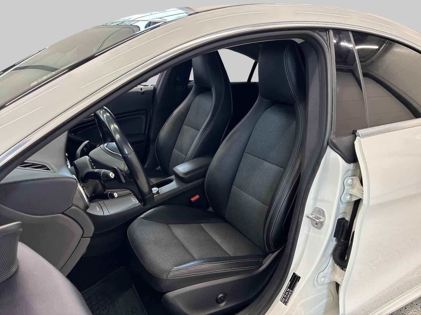 MERCEDES-BENZ CLA 2014