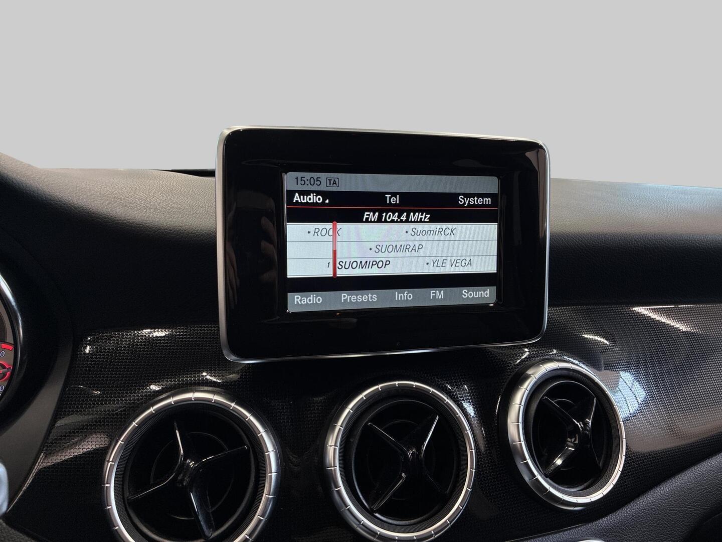 MERCEDES-BENZ CLA 2014