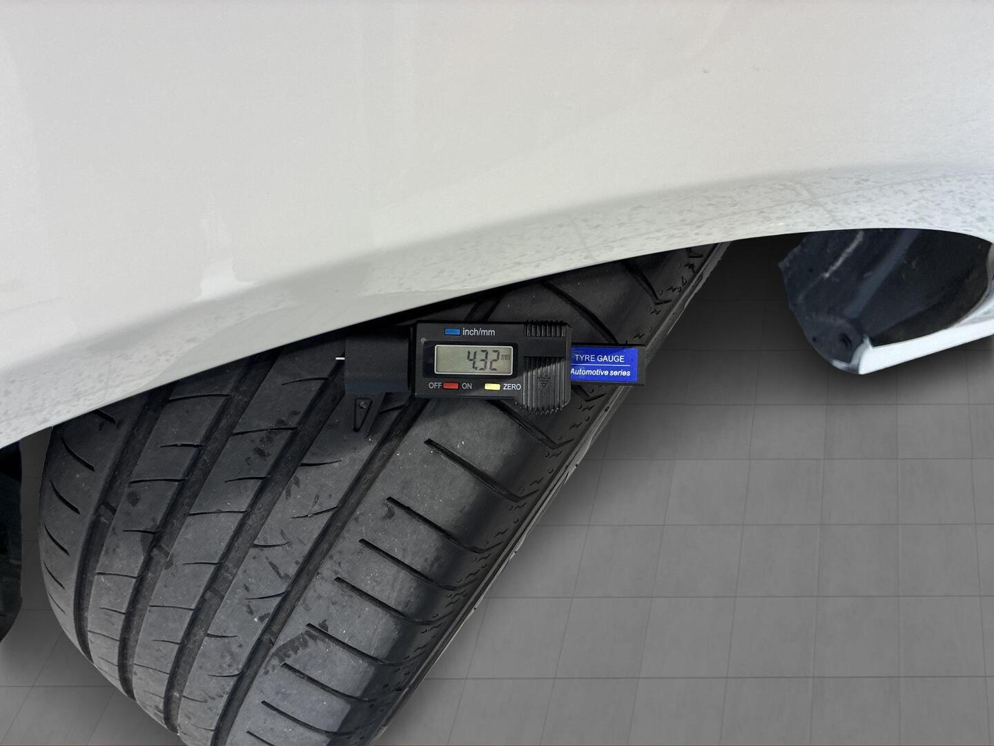 MERCEDES-BENZ CLA 2014