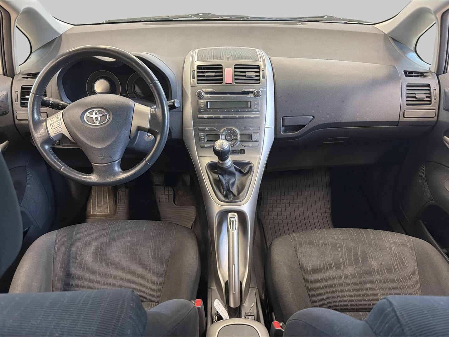 TOYOTA Auris 2008