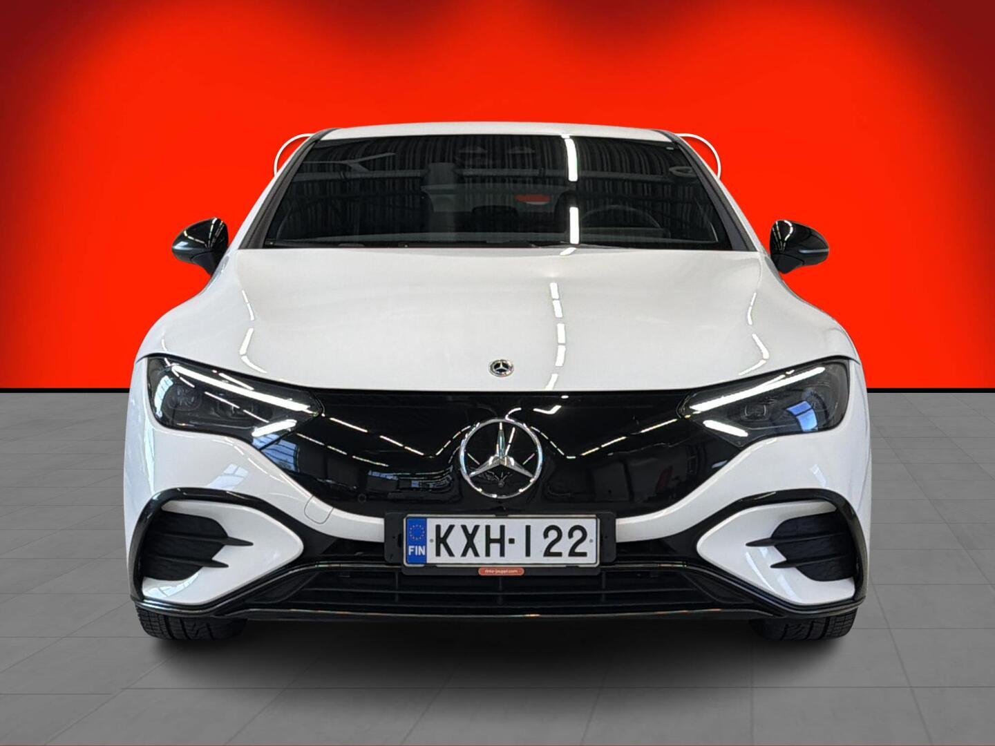 MERCEDES-BENZ EQE 2024