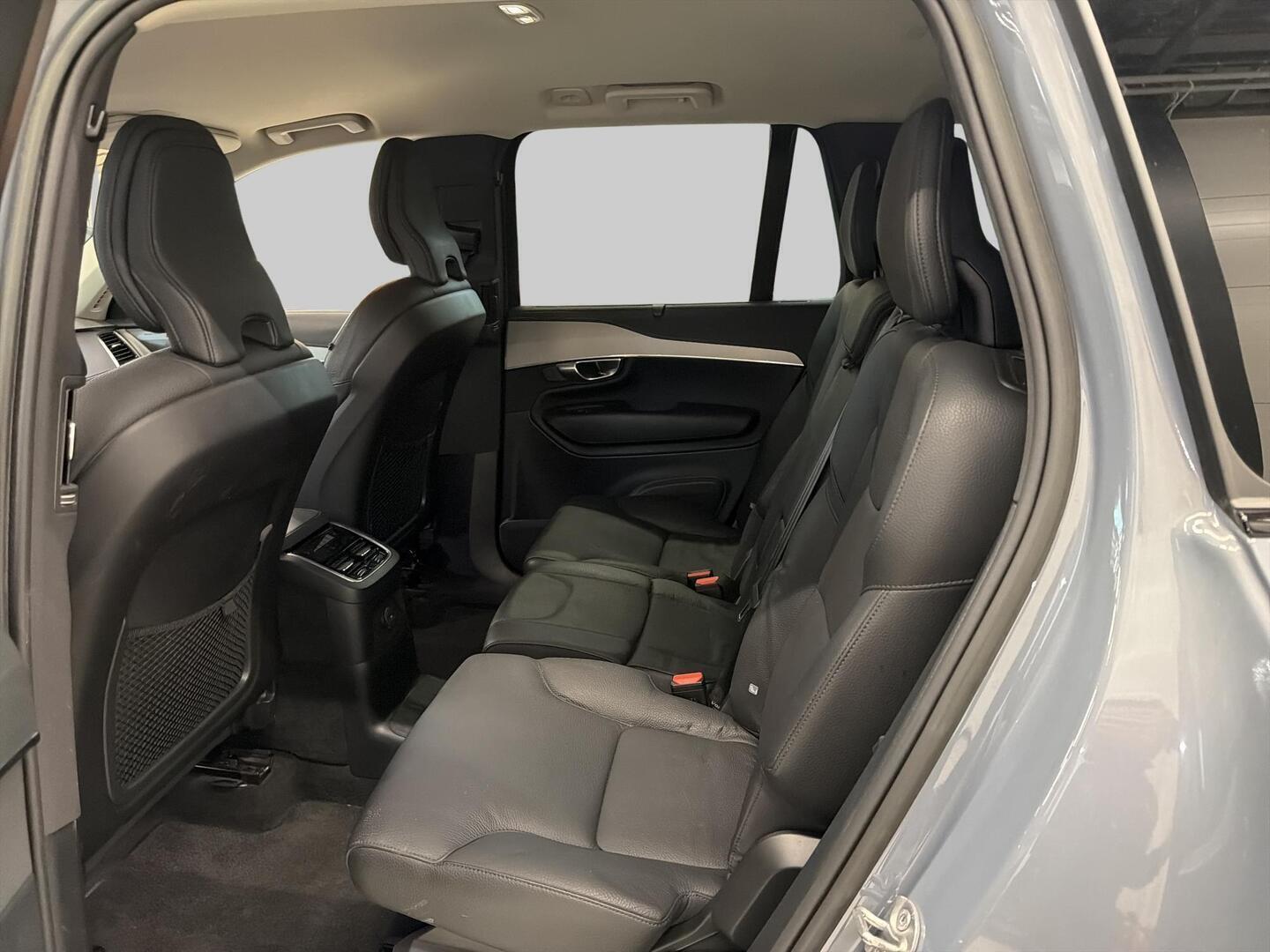 VOLVO XC90 2023