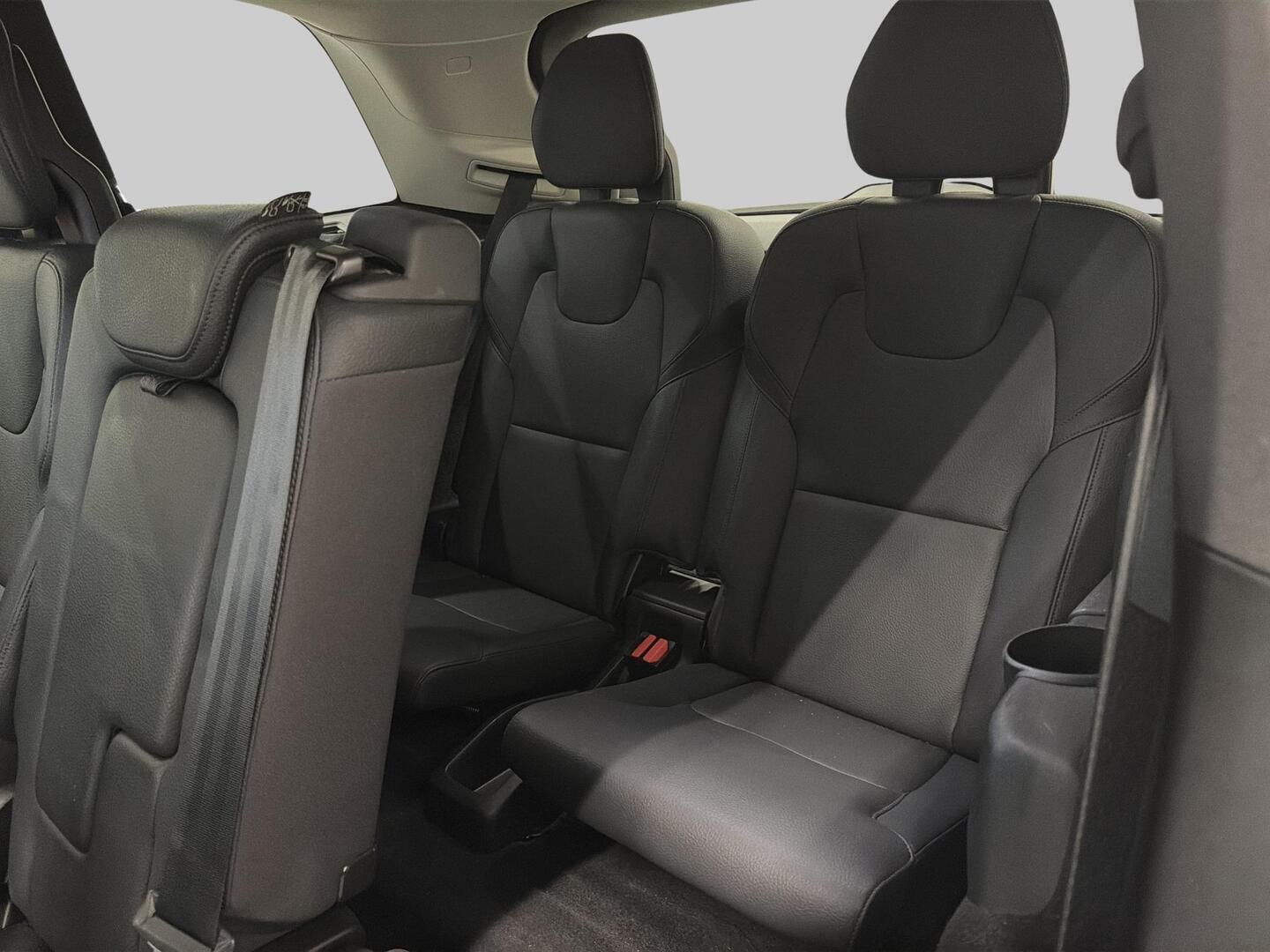 VOLVO XC90 2023
