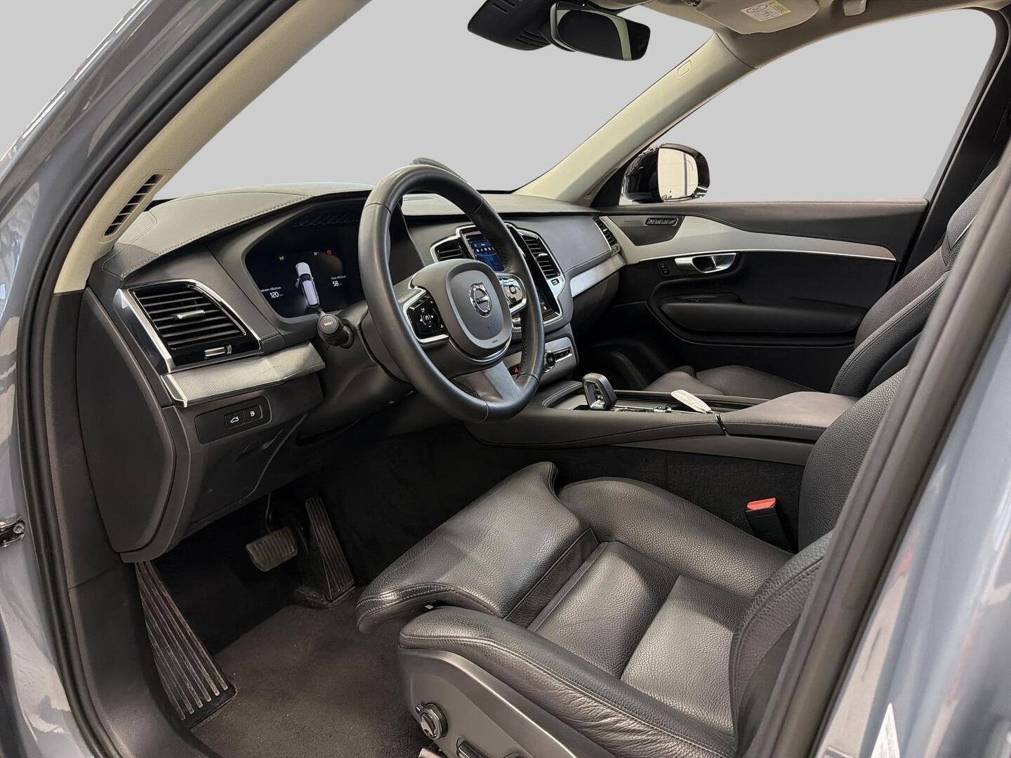 VOLVO XC90 2023