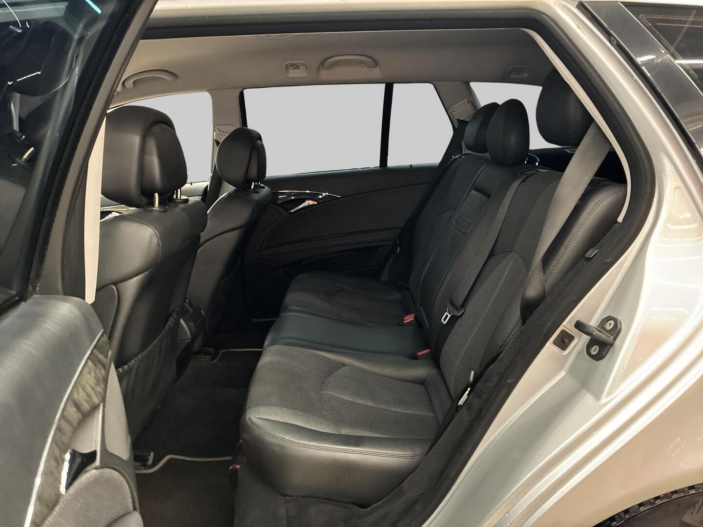 MERCEDES-BENZ E 2008