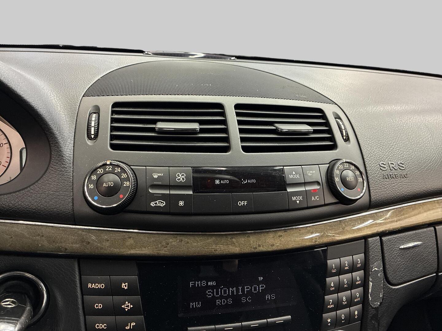 MERCEDES-BENZ E 2008