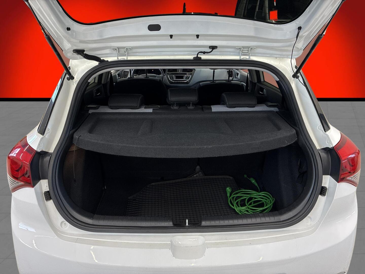 HYUNDAI i20 5d 2016