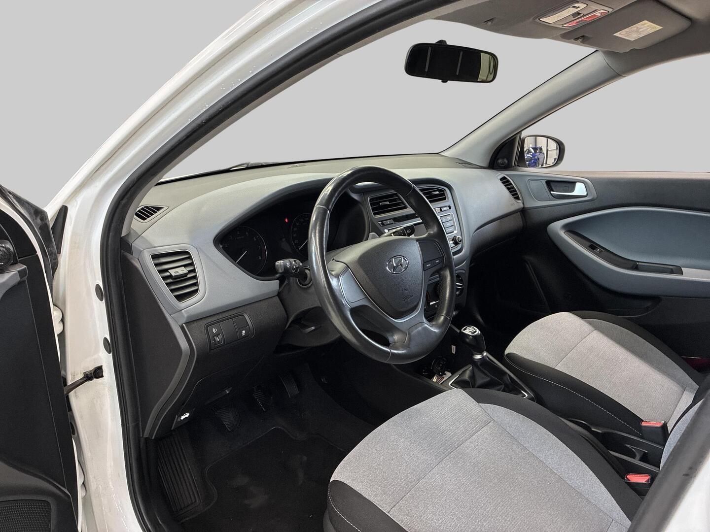 HYUNDAI i20 5d 2016