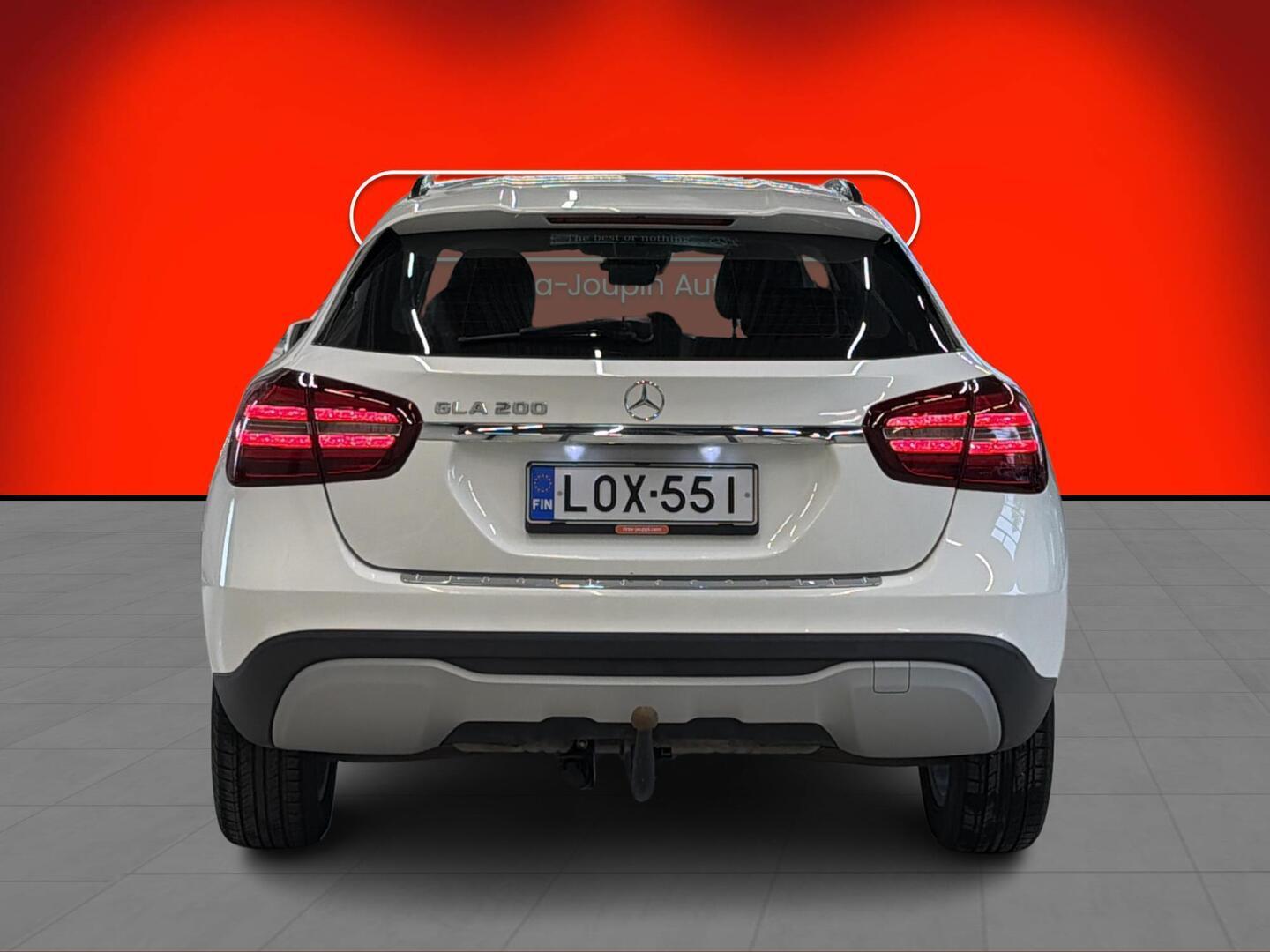 MERCEDES-BENZ GLA 2019