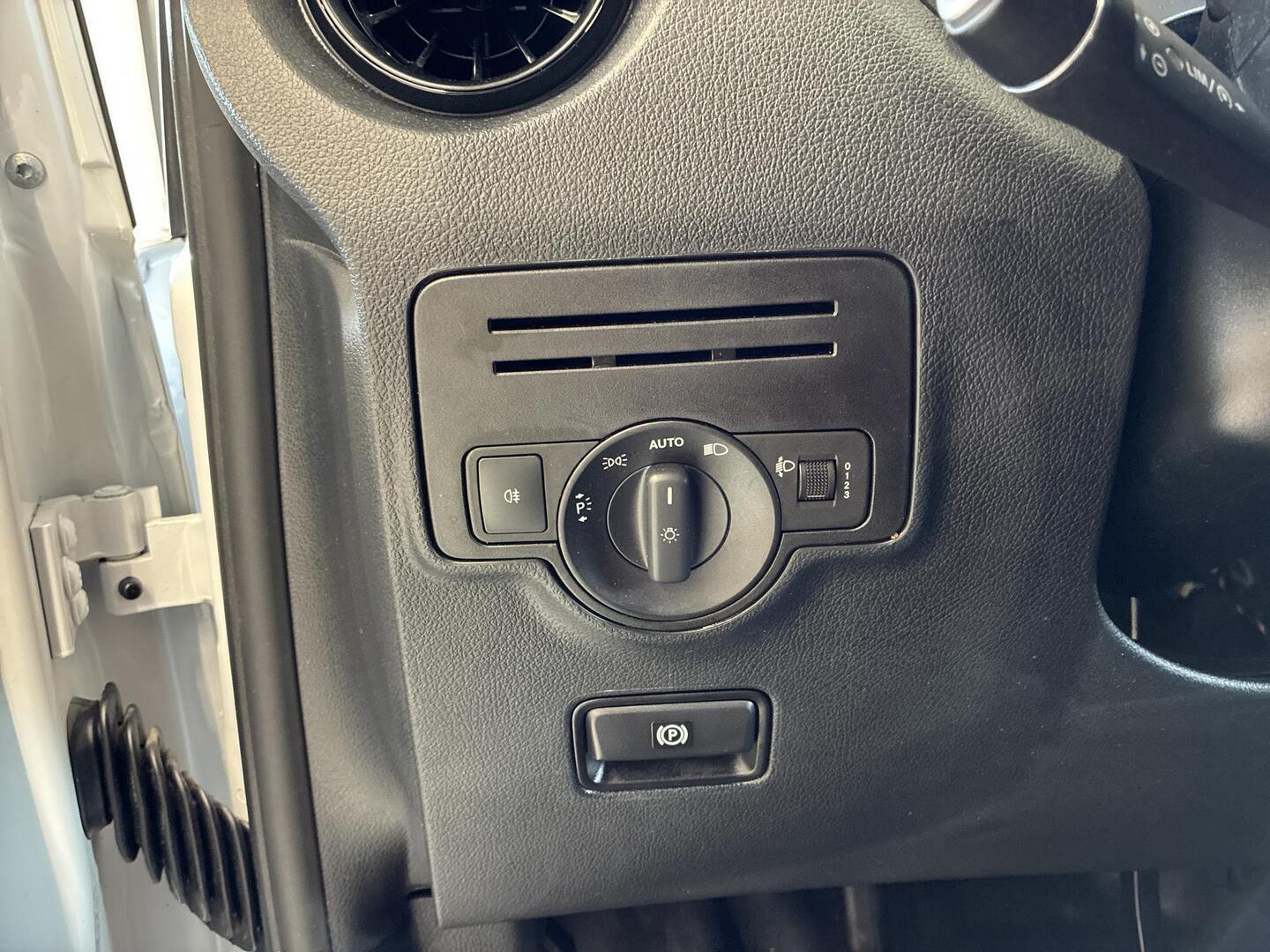 MERCEDES-BENZ Vito 2021