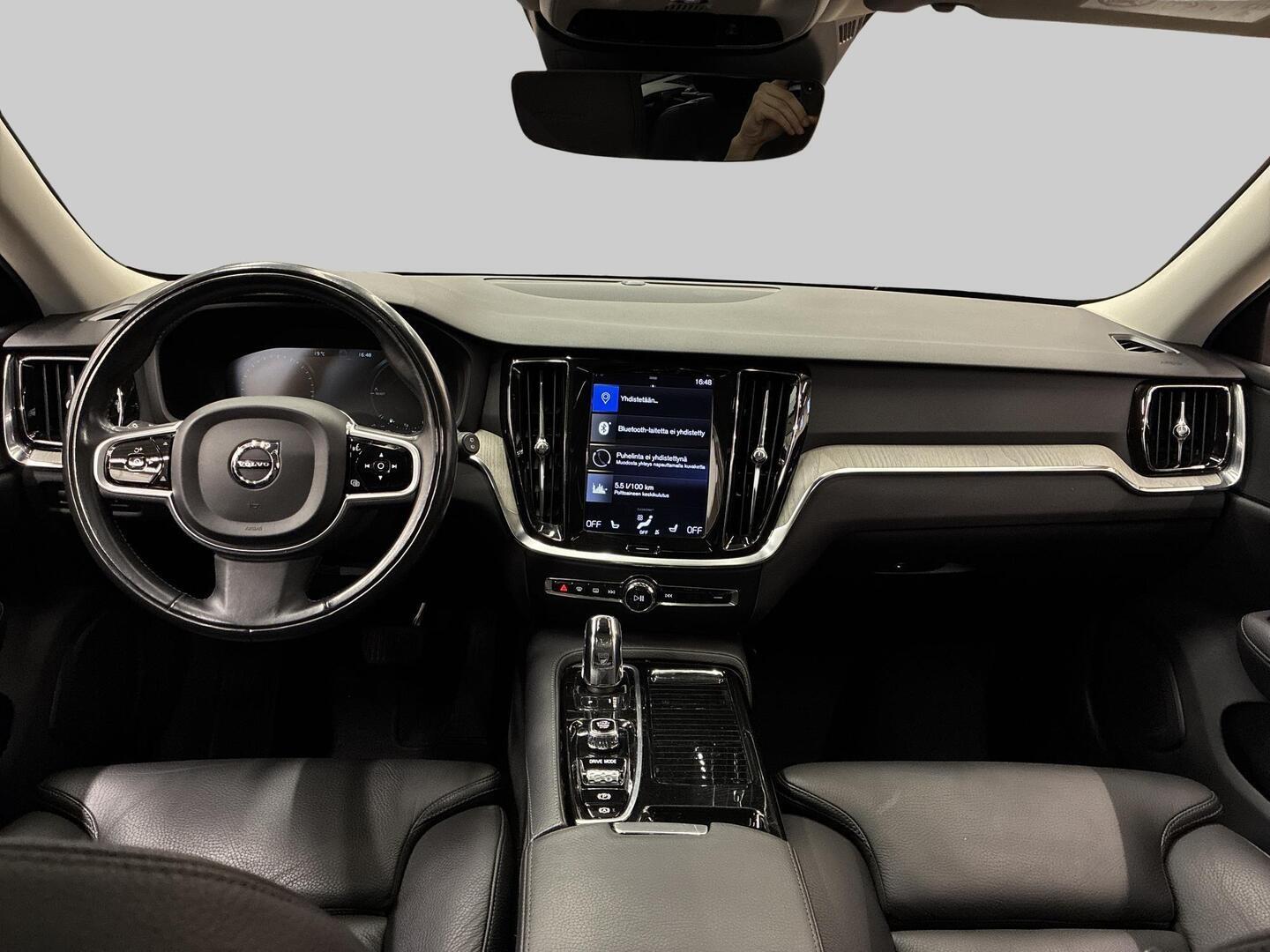 VOLVO V60 2019