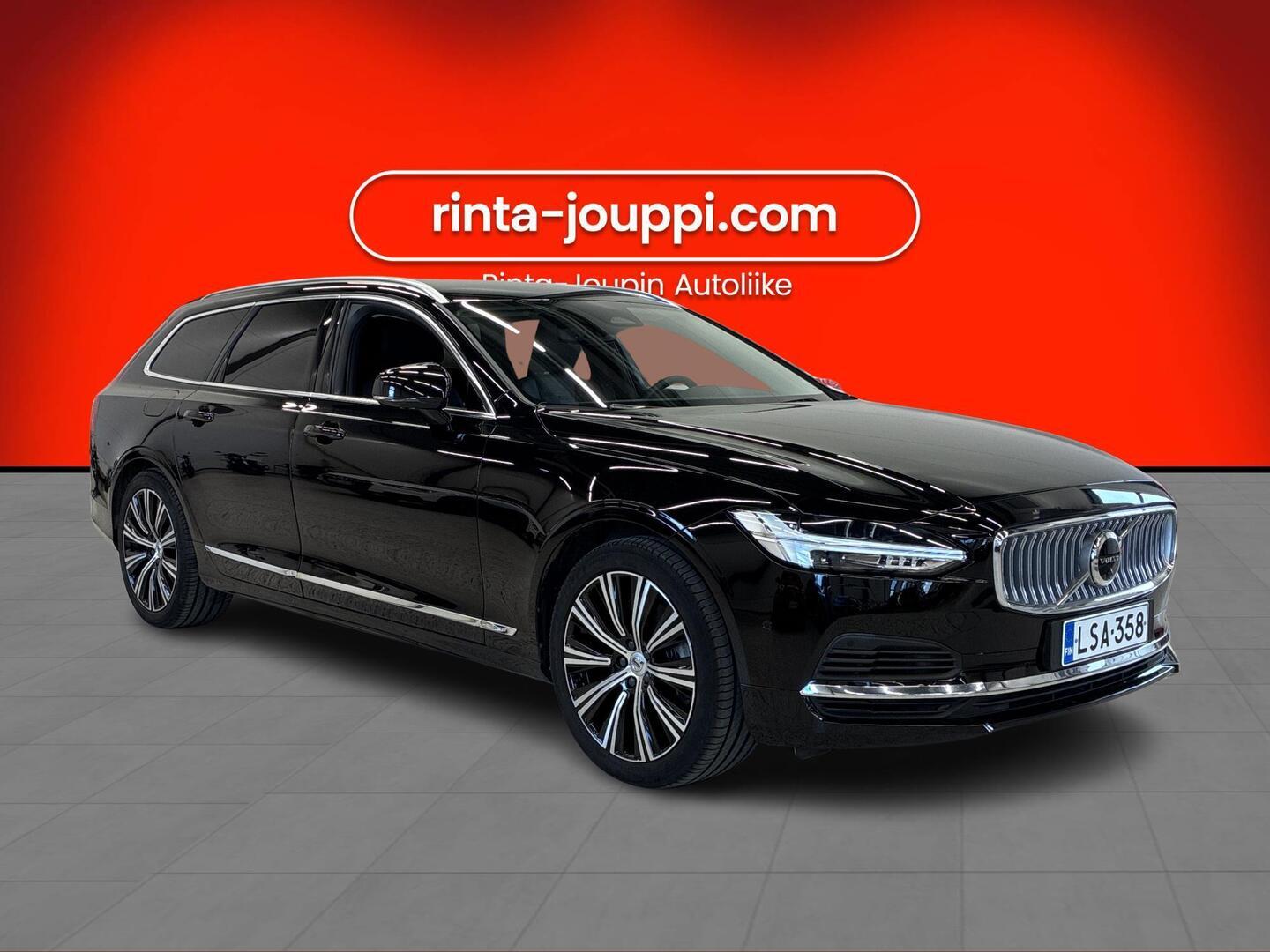 VOLVO V90 2023