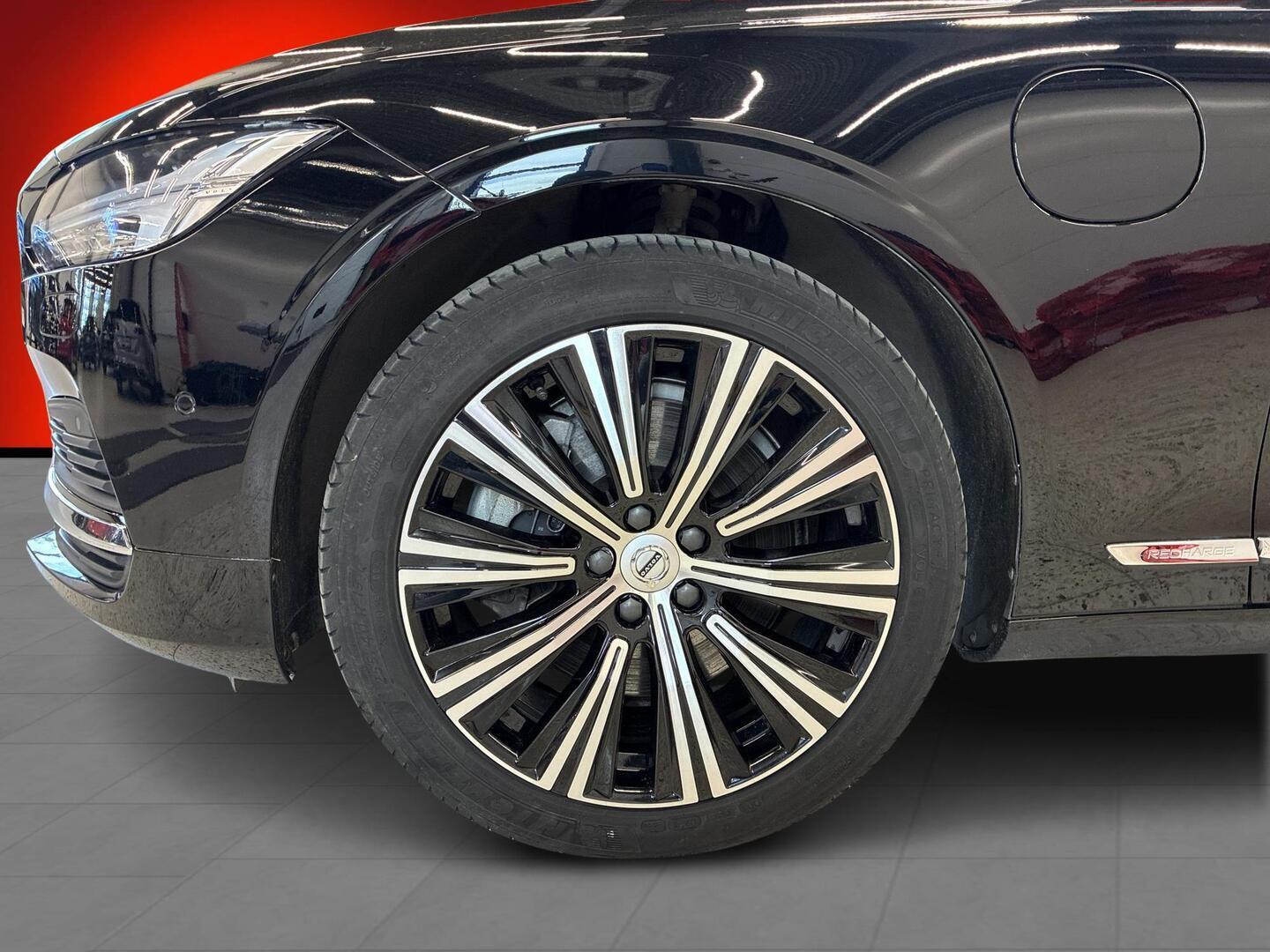 VOLVO V90 2023