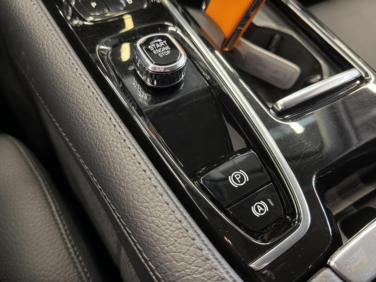 VOLVO V90 2022