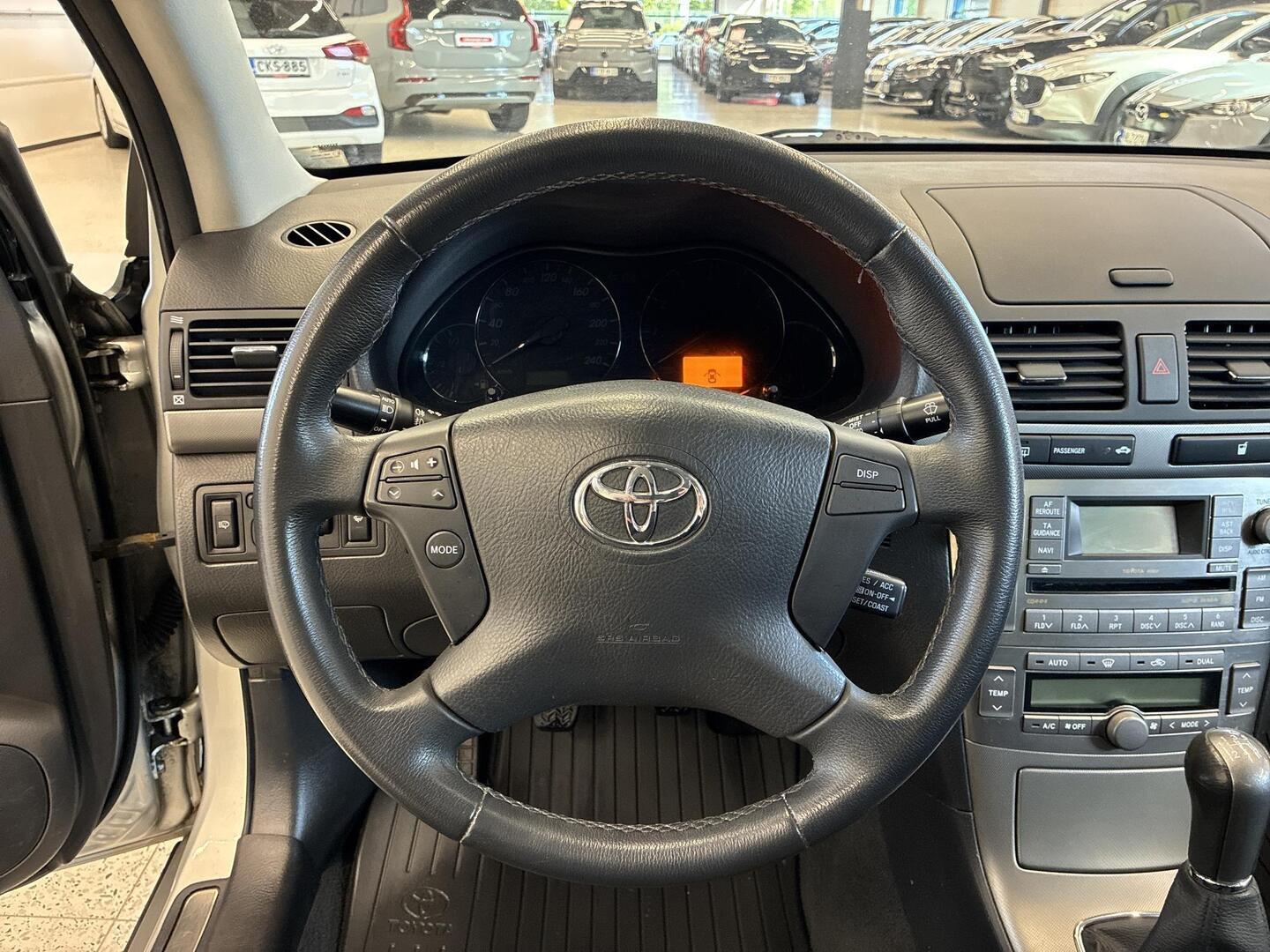 TOYOTA Avensis 2007