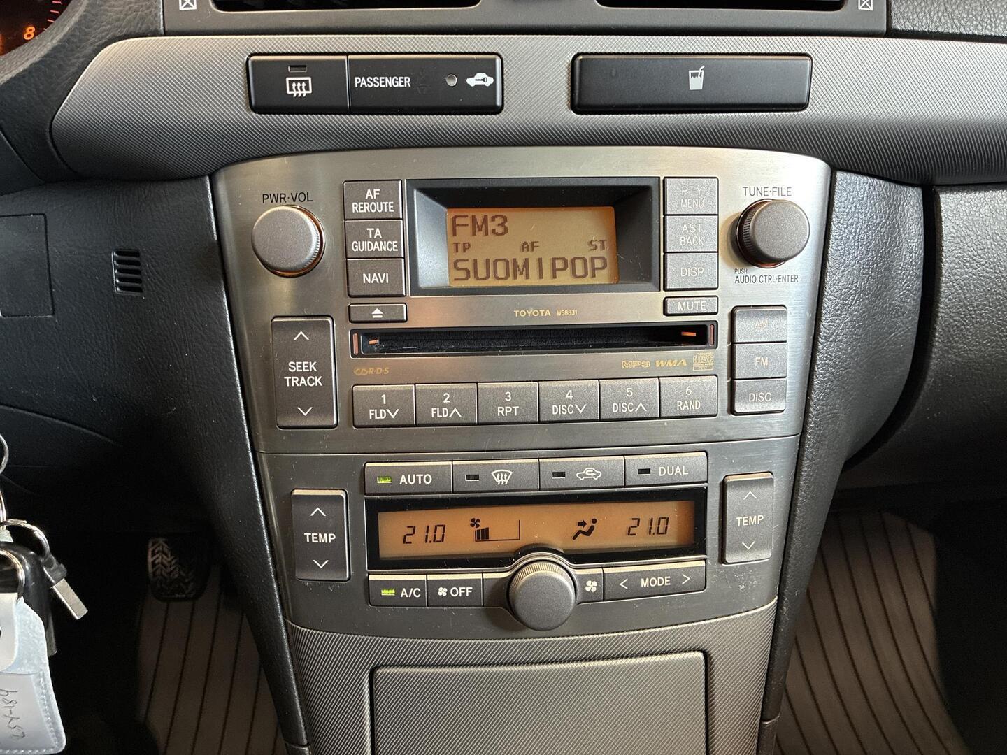 TOYOTA Avensis 2007