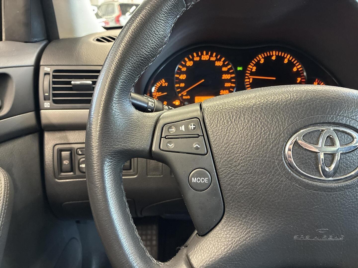 TOYOTA Avensis 2007
