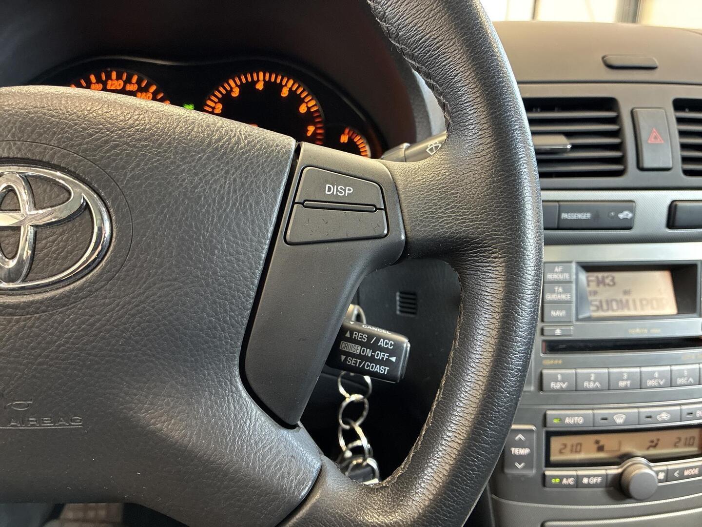 TOYOTA Avensis 2007