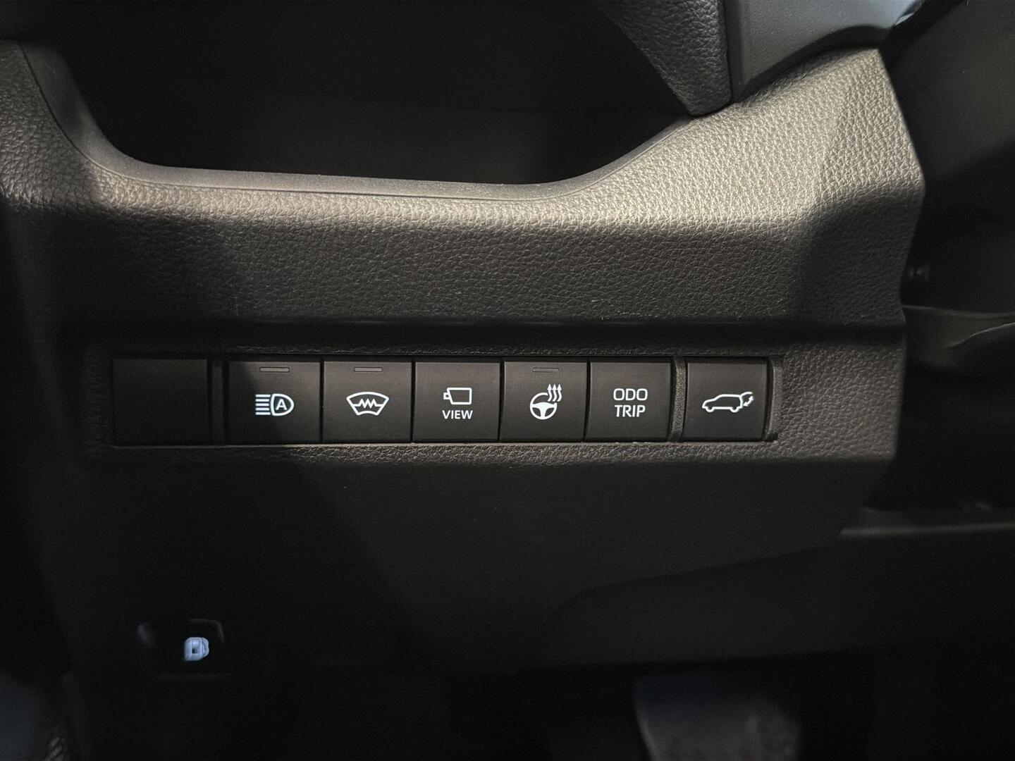 TOYOTA RAV4 2023
