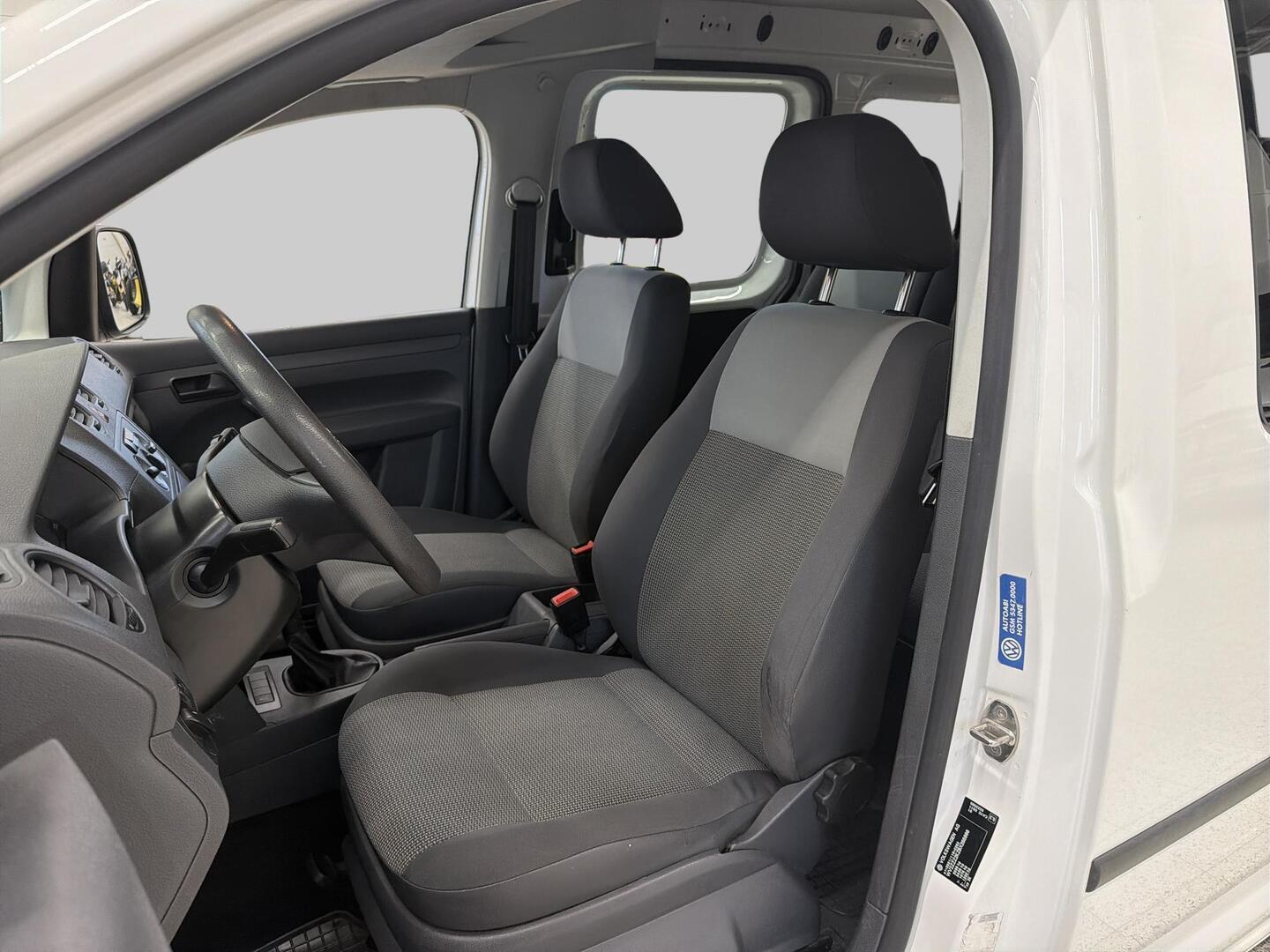 VOLKSWAGEN Caddy 2011