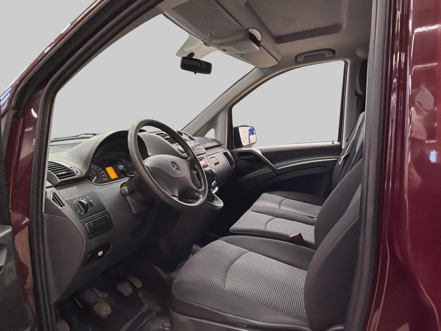 MERCEDES-BENZ Vito 2012