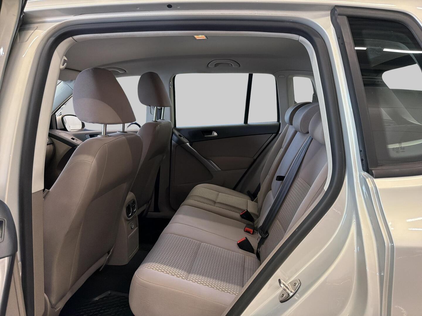 VOLKSWAGEN Tiguan 2008