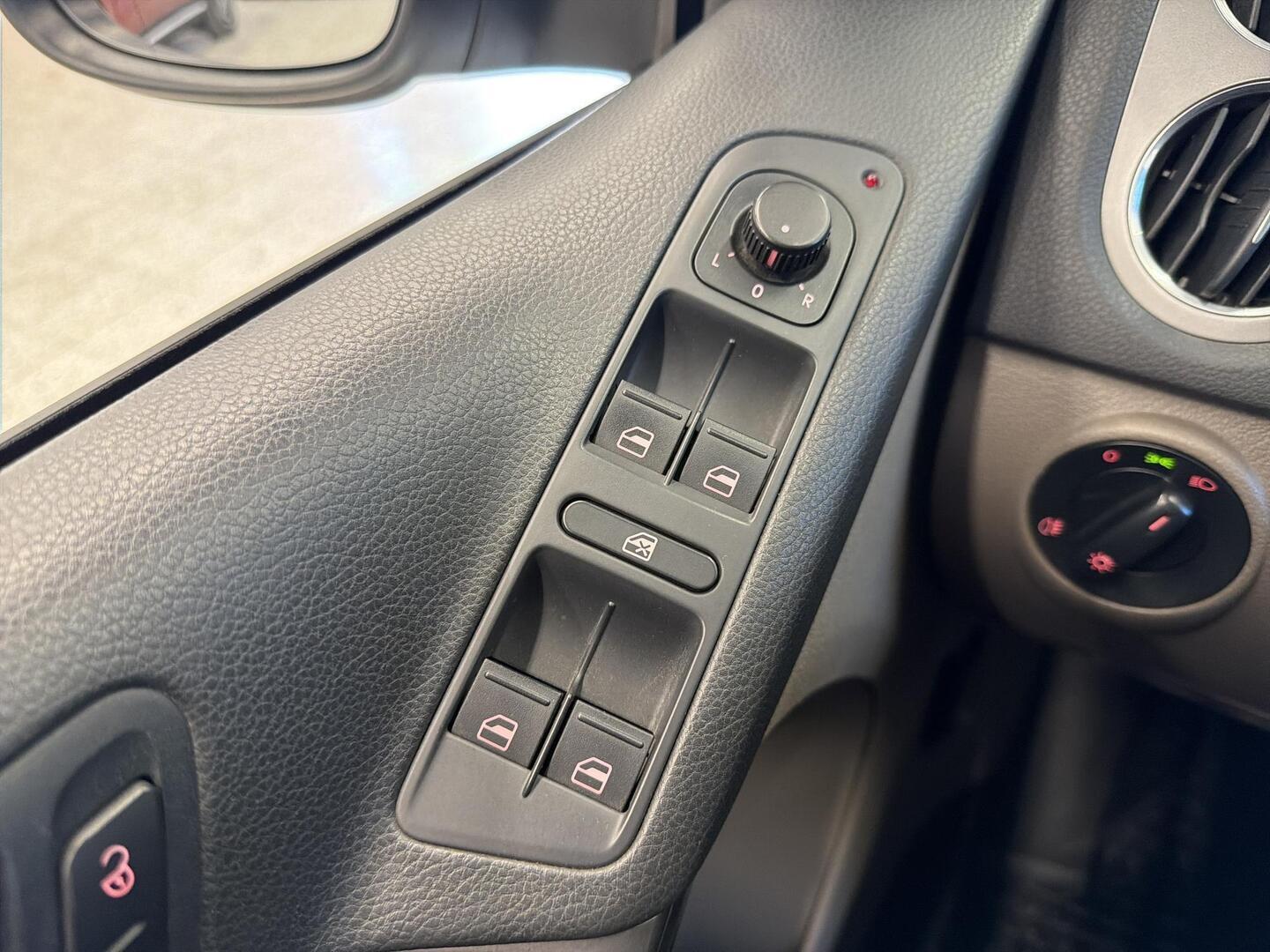 VOLKSWAGEN Tiguan 2008