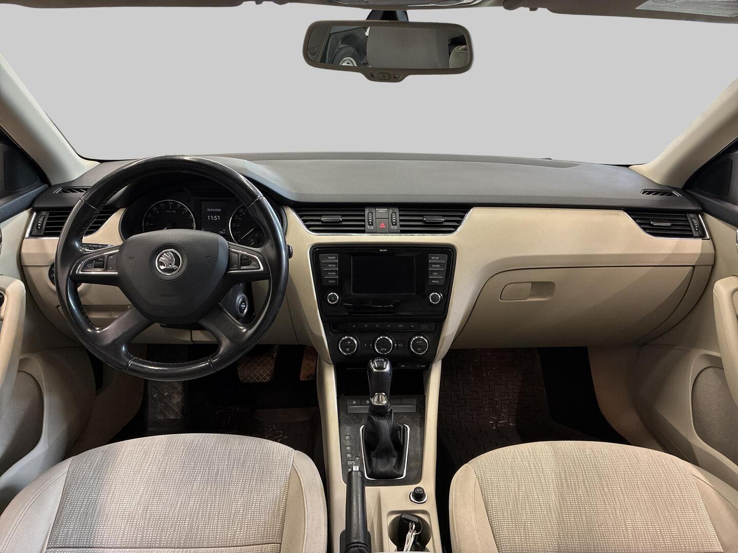 SKODA Octavia 2013