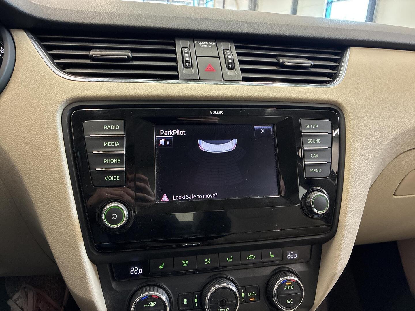 SKODA Octavia 2013