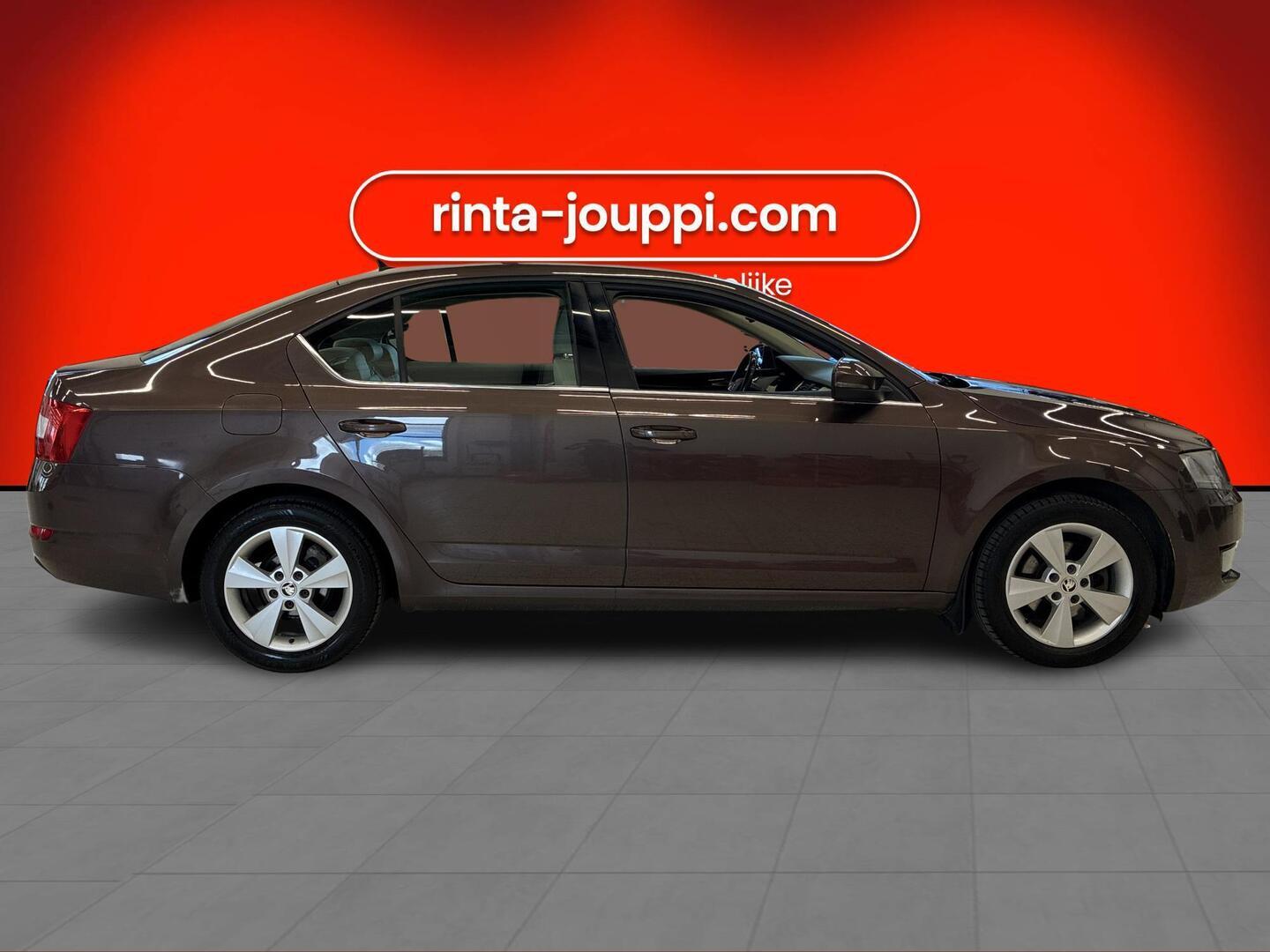 SKODA Octavia 2013
