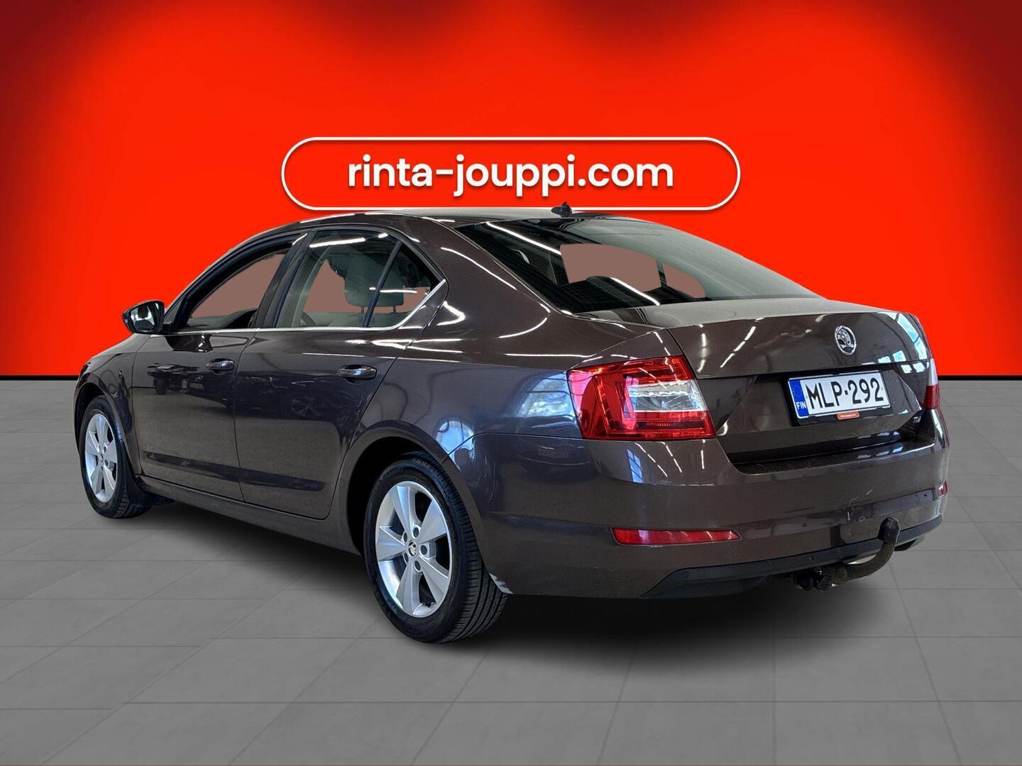 SKODA Octavia 2013