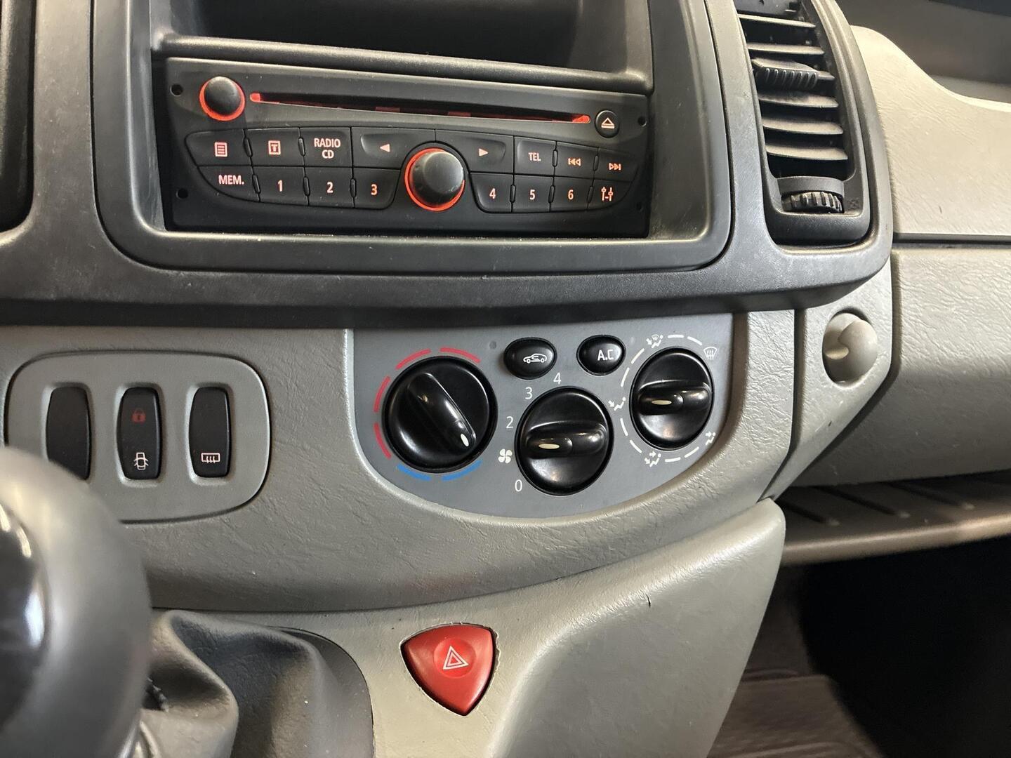 RENAULT Trafic 2014