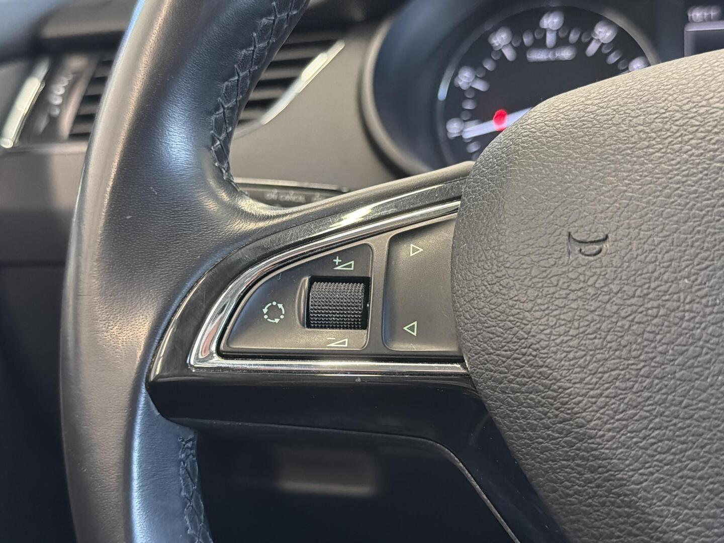 SKODA Octavia 2015