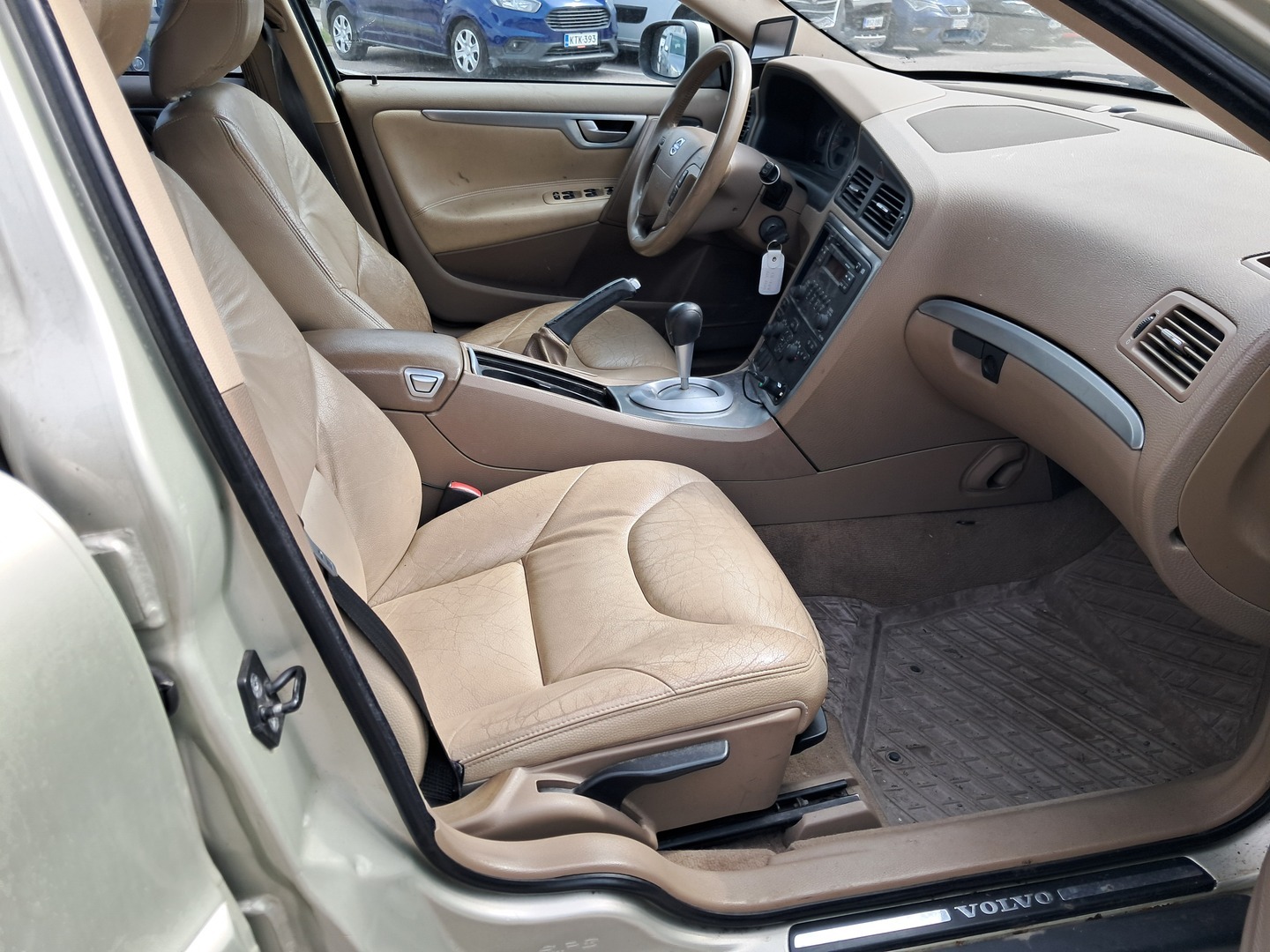 VOLVO V70 2006