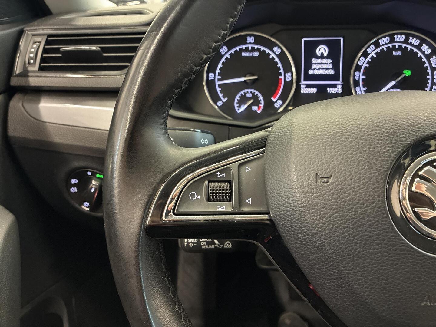 SKODA Superb 2018
