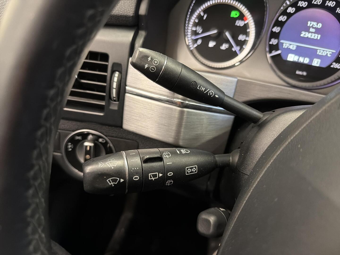 MERCEDES-BENZ GLK 2010