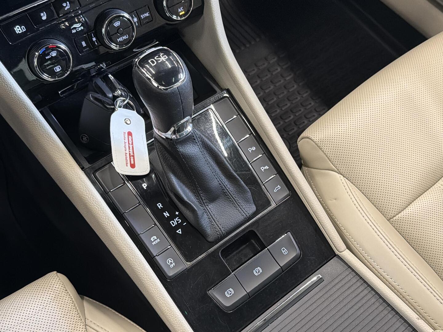 SKODA Superb 2018