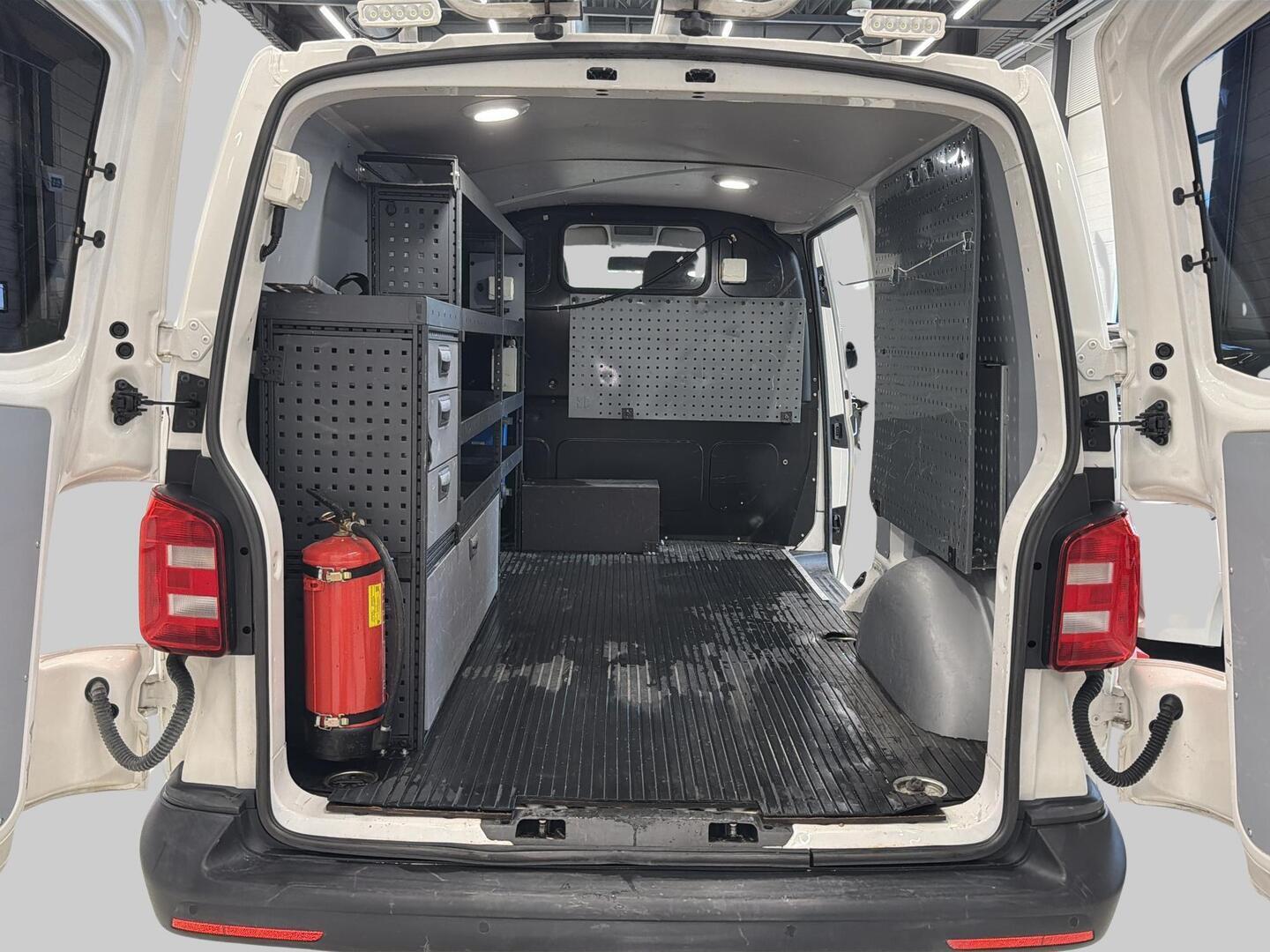 VOLKSWAGEN Transporter 2019