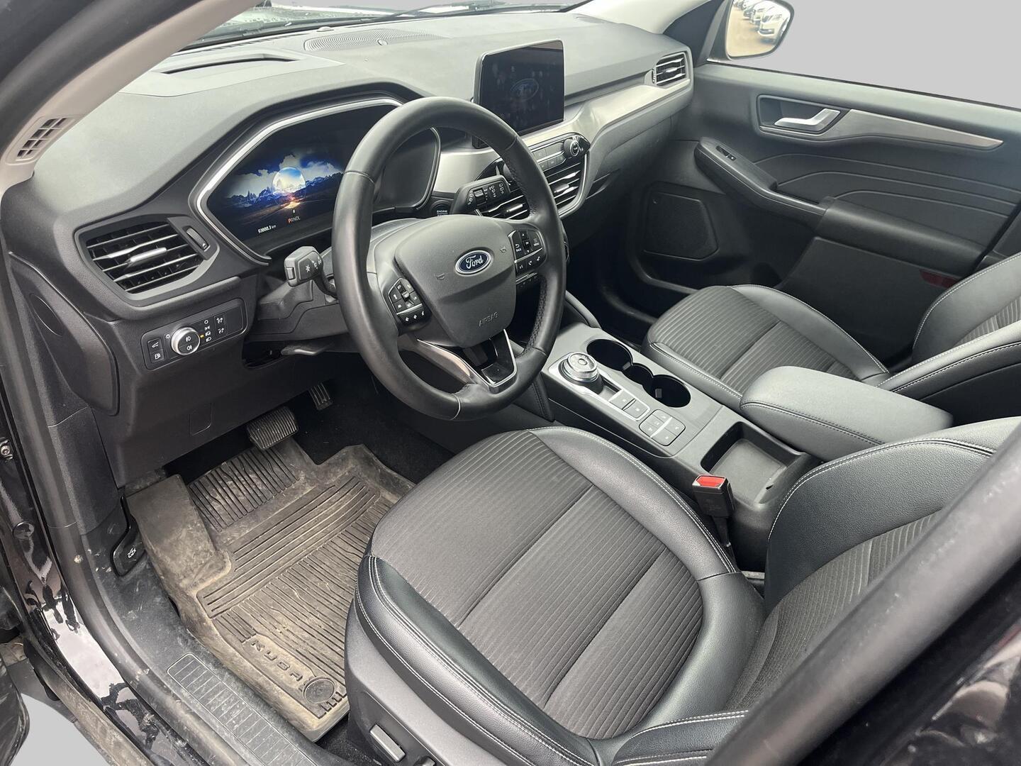 FORD Kuga 2023