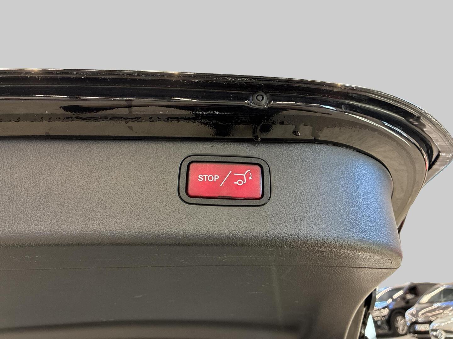 MERCEDES-BENZ C 2023