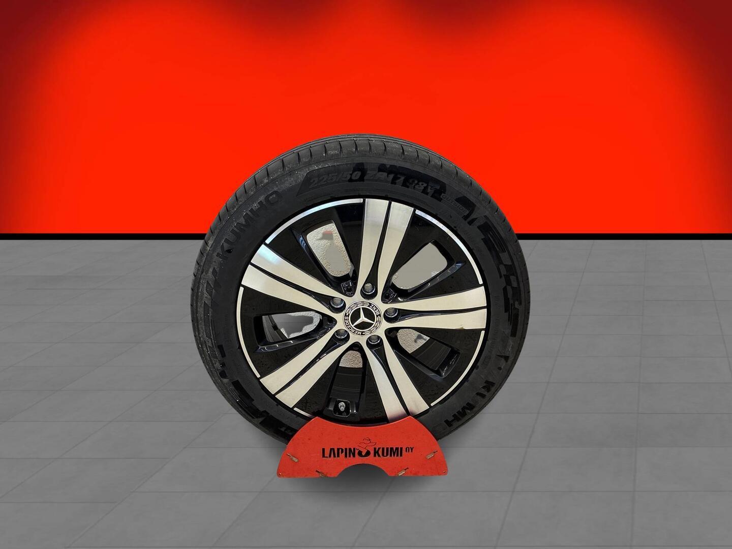 MERCEDES-BENZ C 2023