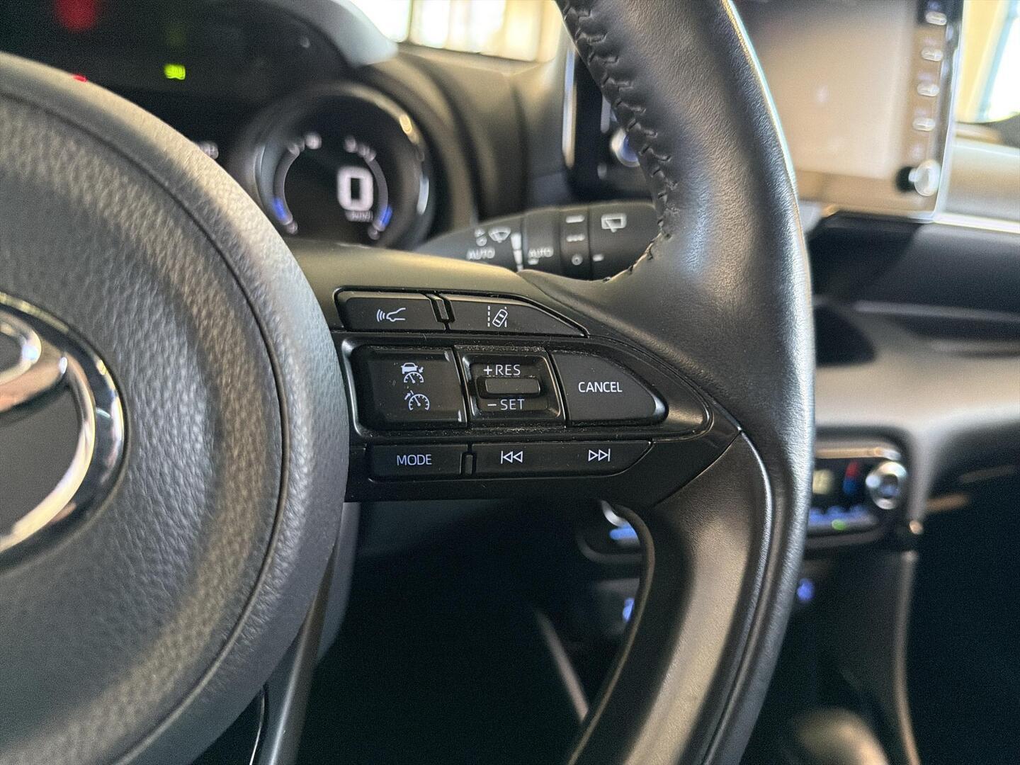 TOYOTA YARIS 2021