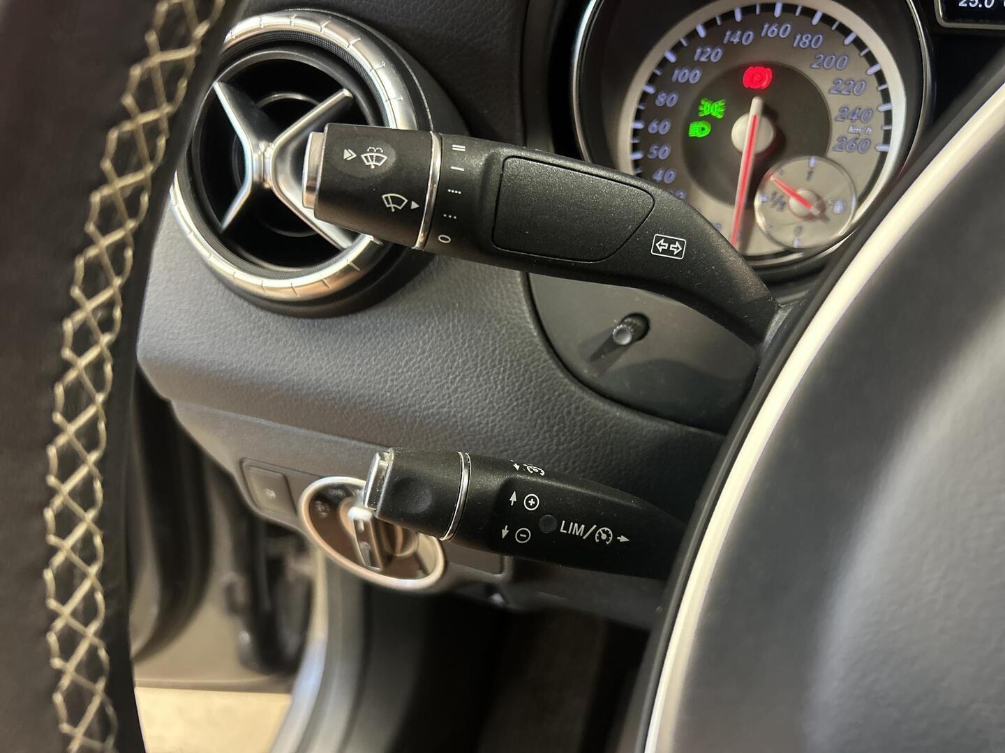 MERCEDES-BENZ CLA 2016