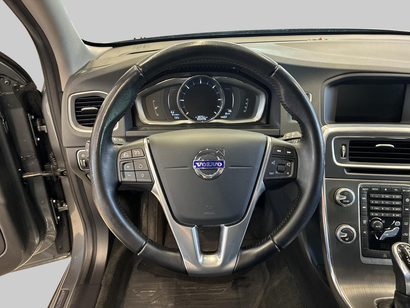 VOLVO V60 Cross Country 2017